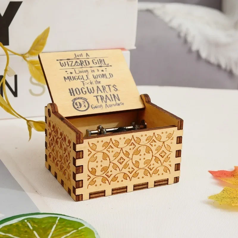 Boîte à musique à manivelle en - Wood Woodworking avis et prix